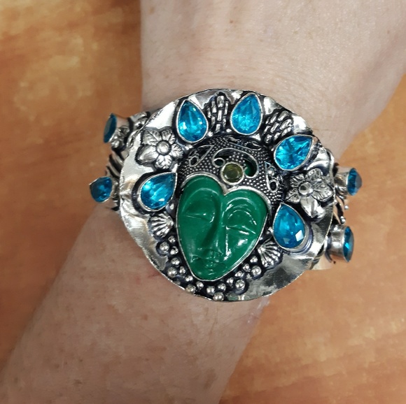 New Carved Goddess Face Blue Topaz & Peridot 925 Silver Cuff Bracelet. - Picture 2 of 8